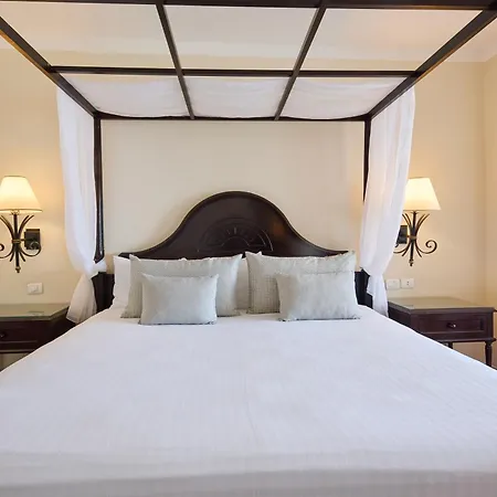 Bahia Principe Explore Jamaica (Adults Only) Runaway Bay Beds photo A four-poster bed