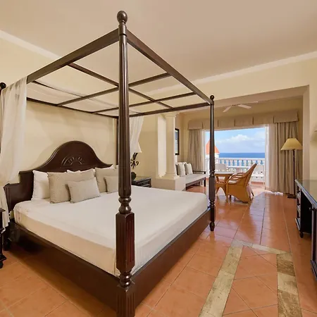 Bahia Principe Explore Jamaica (Adults Only) Runaway Bay Room photo Junior Suite